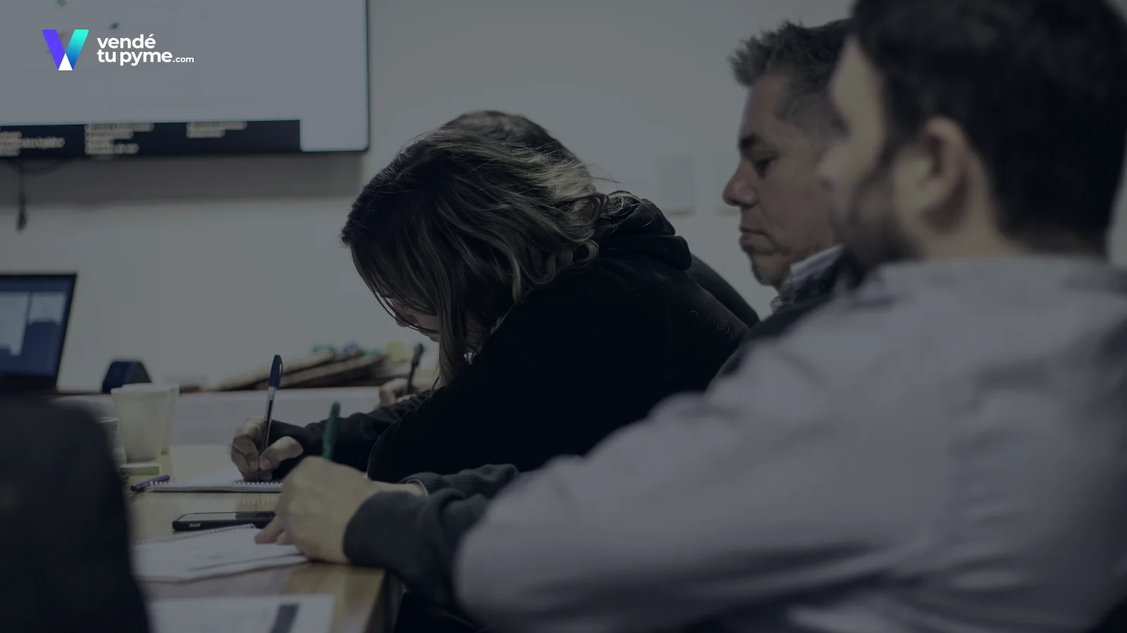 Dato mata discurso: lo que el comprador escucha cuando le contás tu empresa